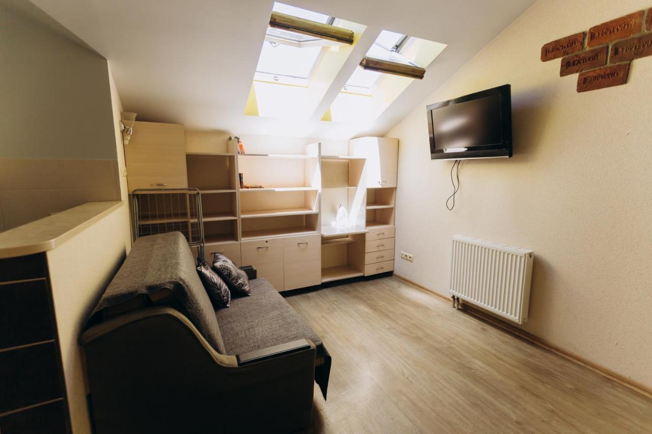 Затишні Apartments Біля Жд Вокзалу Ивано-Франкивск Екстериор снимка