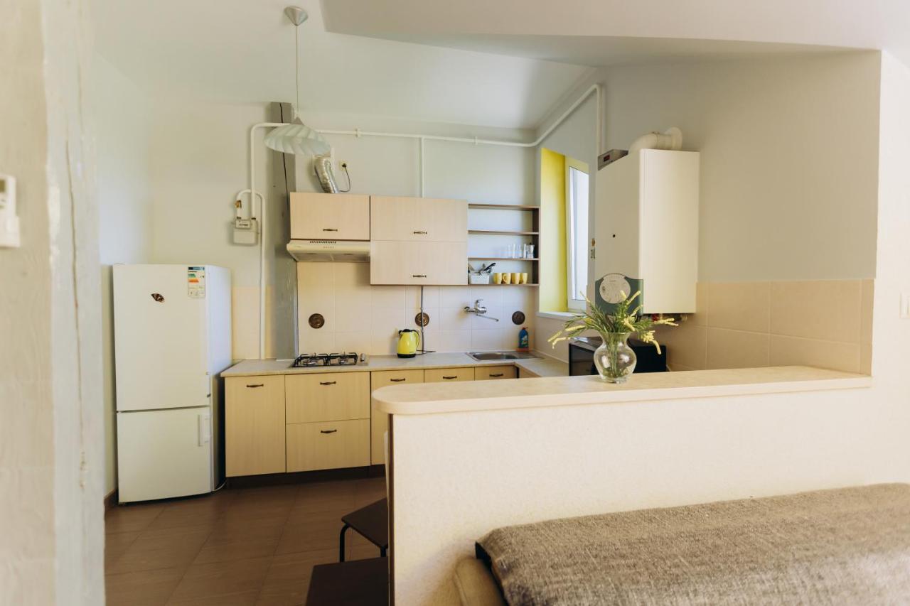 Затишні Apartments Біля Жд Вокзалу Ивано-Франкивск Екстериор снимка