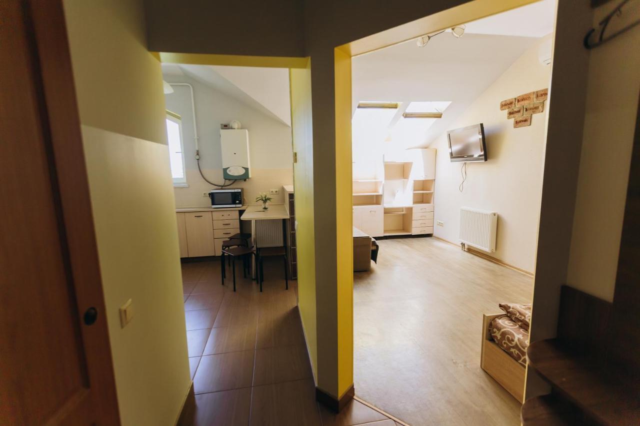 Затишні Apartments Біля Жд Вокзалу Ивано-Франкивск Екстериор снимка
